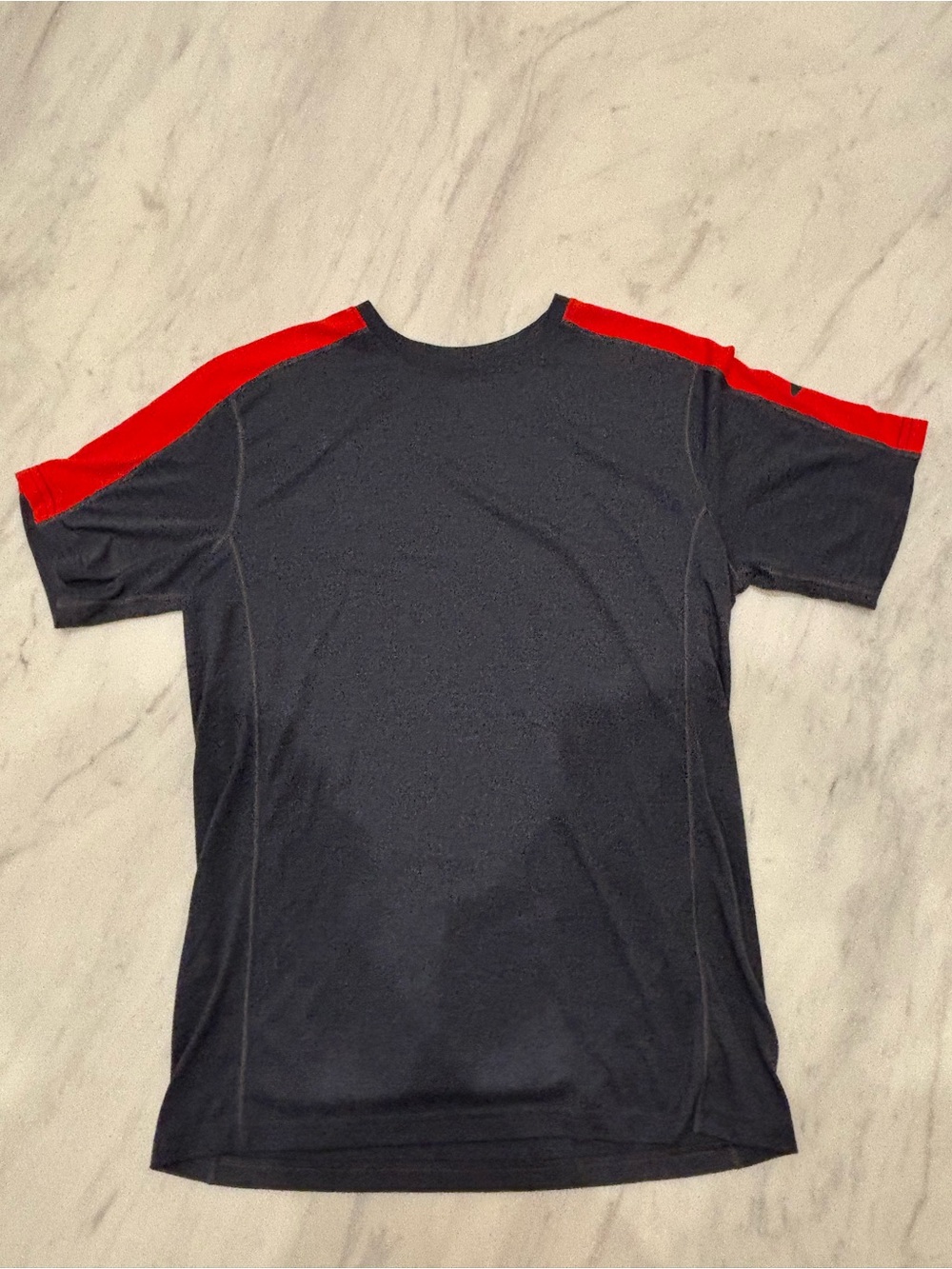 Brooks Men's Performance Short-Sleeve Shirt - Black with Red Shoulder Panels